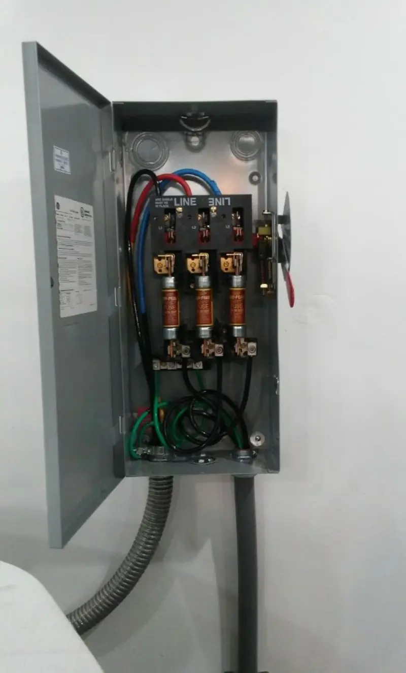 Three-phase disconnect switch installed for Electrical Wiring & Rewiring in Alamosa